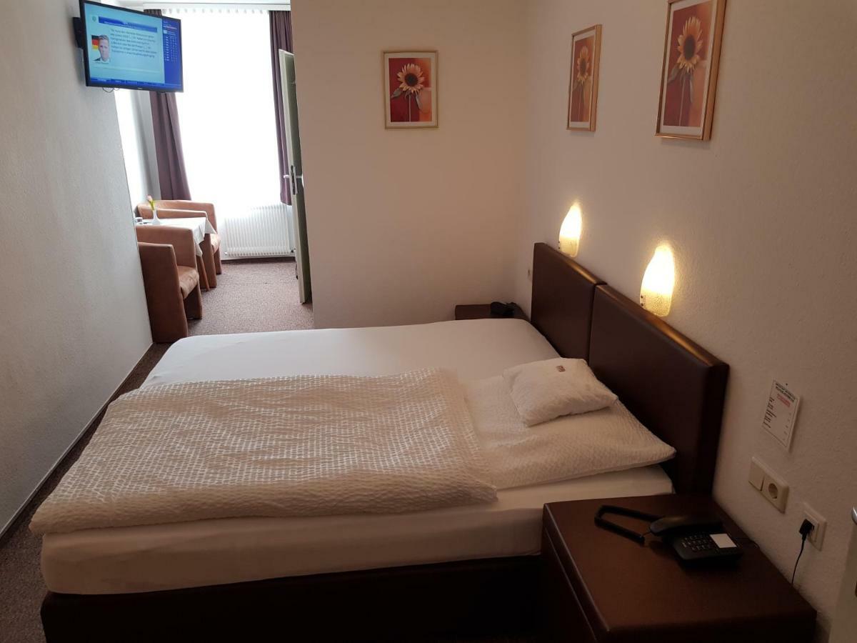 Hotel Zum Anker アンダーナッハ エクステリア 写真